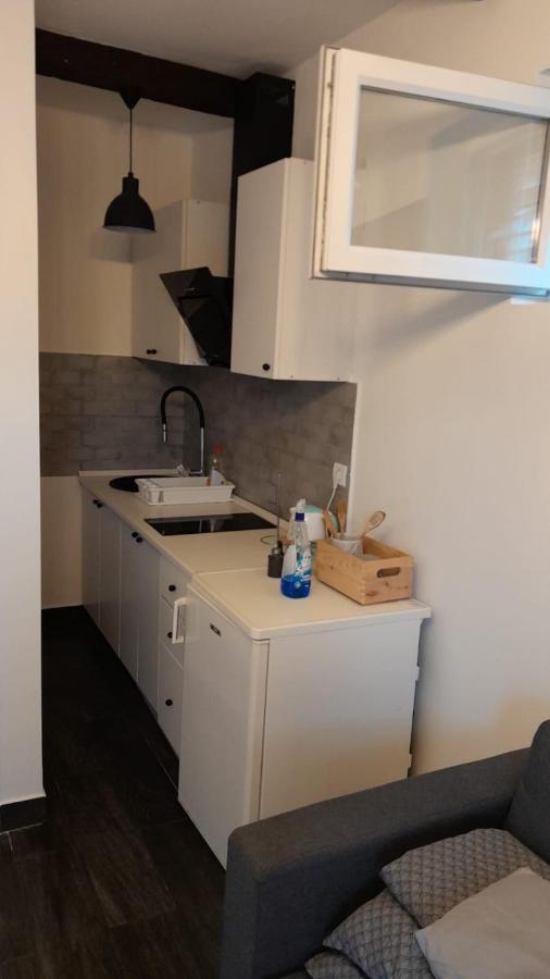 Apartmani Aneri Vir Eksteriør bilde